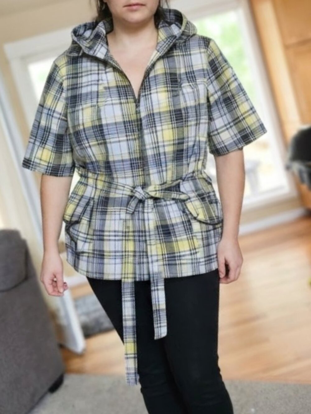 NWOT Odyn sz medium black/yellow/white plaid zip up hooded rain resistant jacket